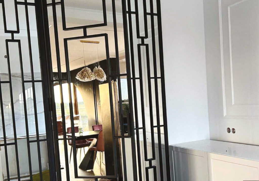 Drzwi na wymiar do przestronnego salonu